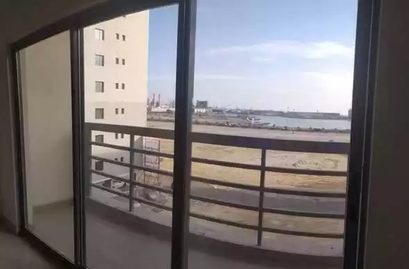 Residential Ready Property 3 Bedrooms U/F Apartment  for rent in Al-Manamah #26018 - 1  image 