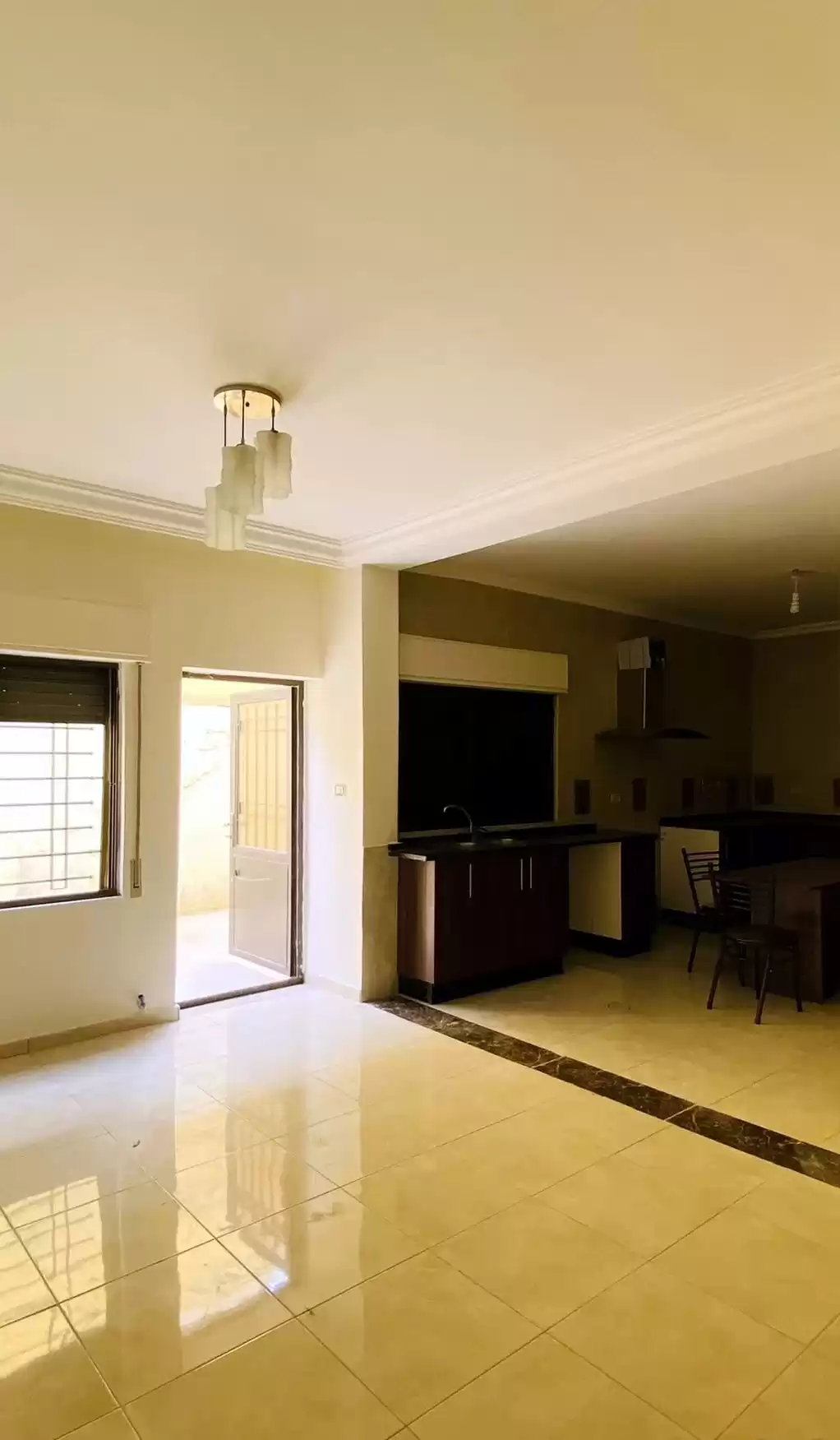 Wohn Klaar eigendom 3 Schlafzimmer U/F Wohnung  zu vermieten in Amman #26026 - 1  image 