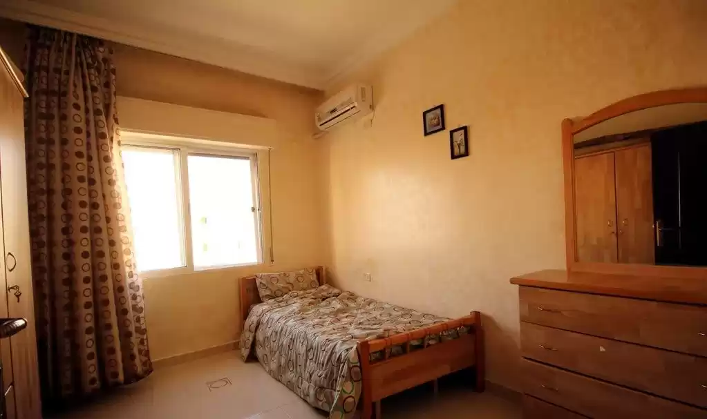 سكني عقار جاهز 1 غرفة  مفروش شقة  للإيجار في عمان #26037 - 1  صورة 