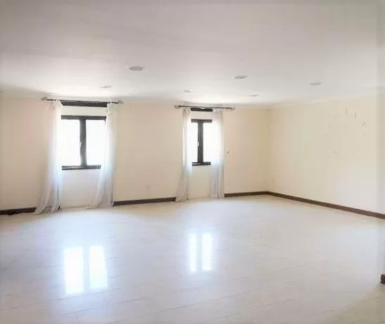Жилой Готовая недвижимость 3 спальни Н/Ф Вилла в комплексе  в аренду в Аль-Манама #26056 - 1  image 