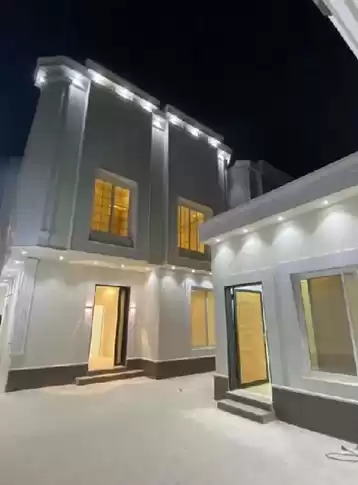 yerleşim Hazır Mülk 4+hizmetçi Yatak Odası U/F Müstakil Villa  satılık içinde Riyad #26070 - 1  image 