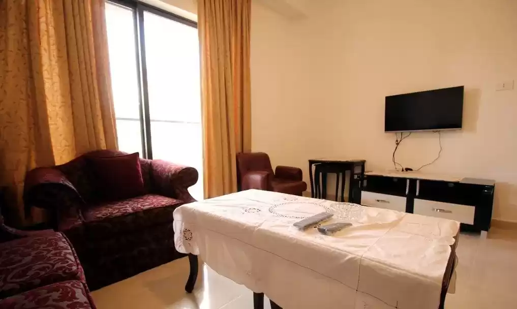 سكني عقار جاهز 1 غرفة  مفروش شقة  للإيجار في عمان #26071 - 1  صورة 