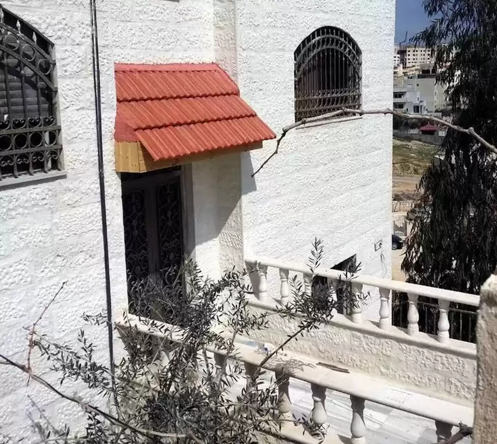 Жилой Готовая недвижимость 2 спальни Н/Ф Квартира  в аренду в Амман #26072 - 1  image 