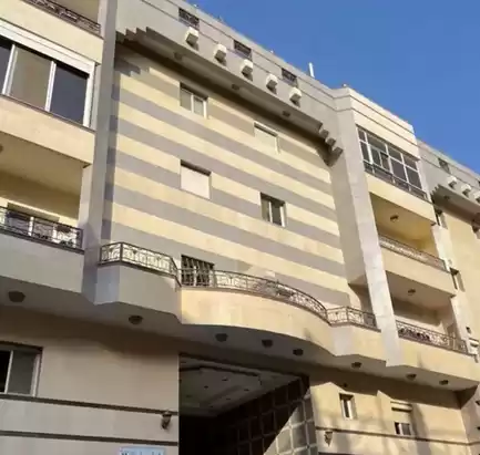 مسکونی املاک آماده 5+ اتاق خواب خدمتکار U/F اپارتمان  برای فروش که در ریاض #26095 - 1  image 