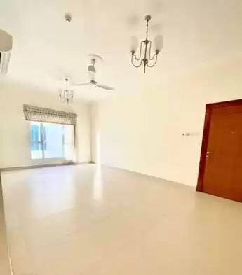 Wohn Klaar eigendom 2 Schlafzimmer U/F Wohnung  zu vermieten in Al-Manama #26108 - 1  image 