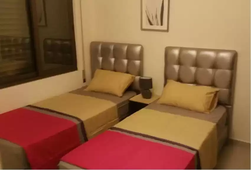 Wohn Klaar eigendom 2 Schlafzimmer F/F Wohnung  zu vermieten in Amman #26135 - 1  image 