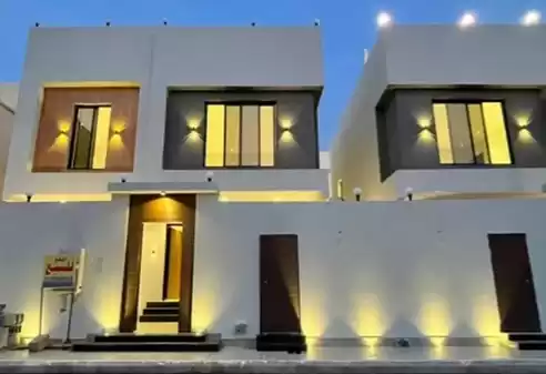 yerleşim Hazır Mülk 4+hizmetçi Yatak Odası U/F Müstakil Villa  satılık içinde Riyad #26140 - 1  image 
