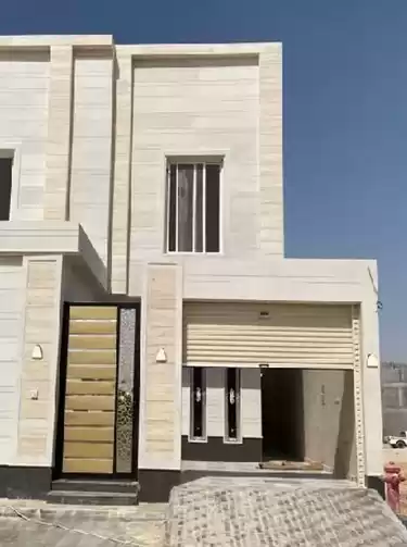 yerleşim Hazır Mülk 4+hizmetçi Yatak Odası U/F Müstakil Villa  satılık içinde Riyad #26150 - 1  image 