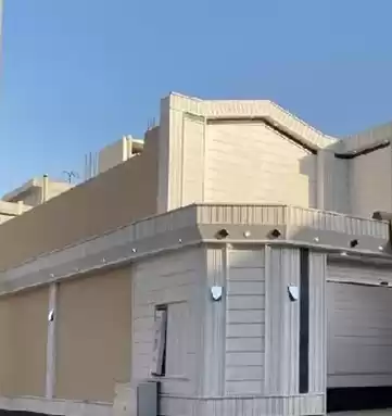 Residential Ready Property 3 Bedrooms U/F Standalone Villa  for sale in Riyadh #26155 - 1  image 