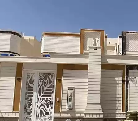 Wohn Klaar eigendom 5 + Zimmermädchen U/F Alleinstehende Villa  zu verkaufen in Riad #26207 - 1  image 