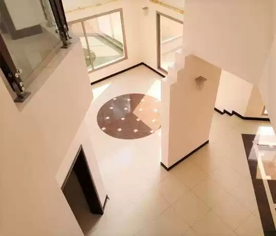 Жилой Готовая недвижимость 5+комнат для горничных Н/Ф Вилла в комплексе  в аренду в Аль-Манама #26215 - 1  image 