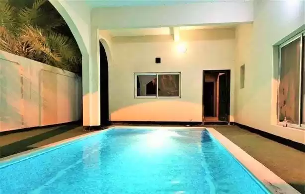 Residencial Listo Propiedad 4 + habitaciones de servicio U / F Villa Standerlone  alquiler en Al Manamah #26219 - 1  image 