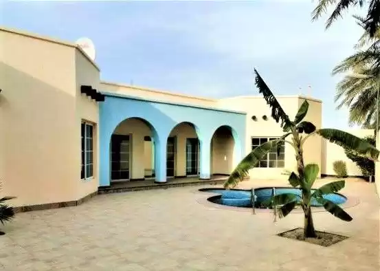 Wohn Klaar eigendom 3 + Magd Schlafzimmer U/F Alleinstehende Villa  zu vermieten in Al-Manama #26223 - 1  image 