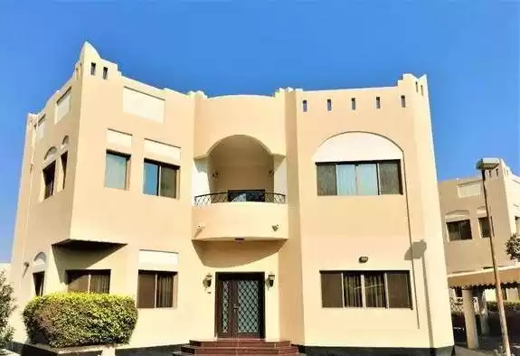 Жилой Готовая недвижимость 4+комнаты для горничных Н/Ф Вилла в комплексе  в аренду в Аль-Манама #26234 - 1  image 
