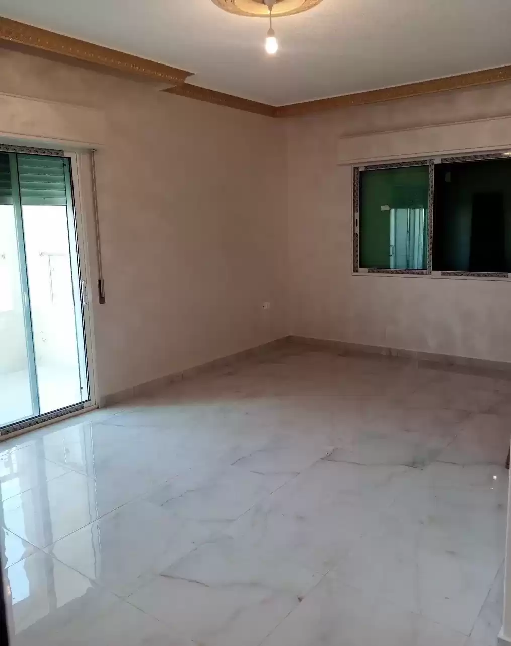 Residential Ready Property 2 Bedrooms U/F Apartment  for rent in Amman #26243 - 1  image 