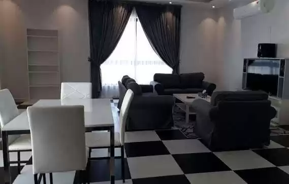 Wohn Klaar eigendom 2 Schlafzimmer F/F Wohnung  zu vermieten in Al-Manama #26256 - 1  image 