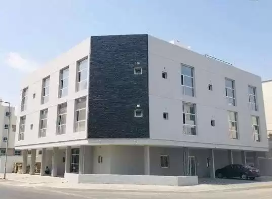 Résidentiel Propriété prête 2 chambres U / f Appartement  a louer au Al-Manamah #26260 - 1  image 