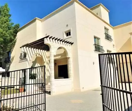 Жилой Готовая недвижимость 5+комнат для горничных Н/Ф Вилла в комплексе  в аренду в Аль-Манама #26280 - 1  image 