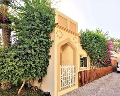 Wohn Klaar eigendom 1 Schlafzimmer S/F Villa in Verbindung  zu vermieten in Al-Manama #26307 - 1  image 
