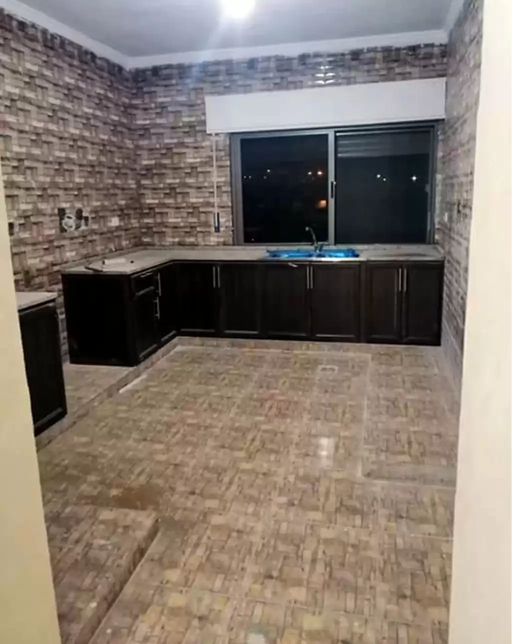 Residential Ready Property 3 Bedrooms U/F Apartment  for rent in Amman #26343 - 1  image 