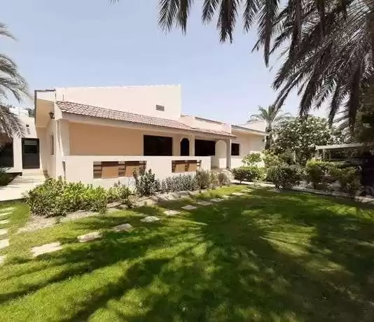Residencial Listo Propiedad 4 + habitaciones de servicio U / F Villa en Compound  alquiler en Al Manamah #26385 - 1  image 