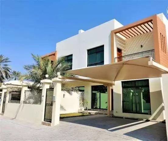 Residential Ready Property 4+maid Bedrooms U/F Villa in Compound  for rent in Al-Manamah #26390 - 1  image 