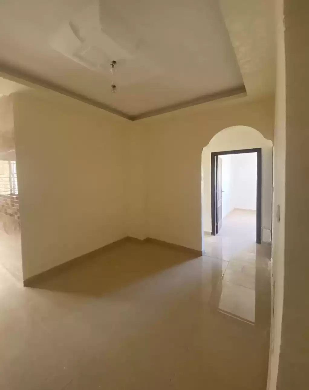 Wohn Klaar eigendom 3 Schlafzimmer U/F Wohnung  zu vermieten in Amman #26471 - 1  image 