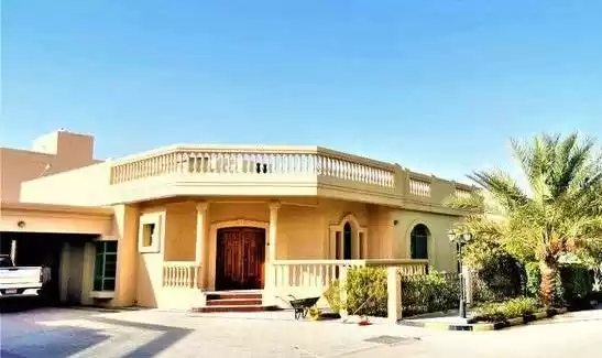 Wohn Klaar eigendom 3 + Magd Schlafzimmer U/F Villa in Verbindung  zu vermieten in Al-Manama #26474 - 1  image 