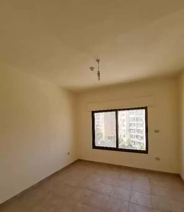 Смешанное использование Готовая недвижимость Студия Н/Ф Квартира  продается в Амман #26526 - 1  image 