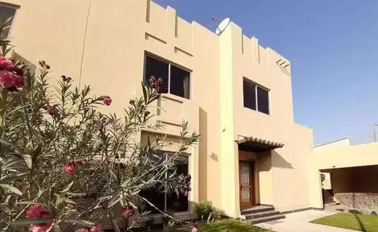 Жилой Готовая недвижимость 4+комнаты для горничных Н/Ф Вилла в комплексе  в аренду в Аль-Манама #26533 - 1  image 