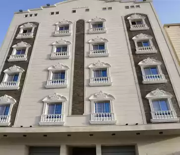 Résidentiel Propriété prête 5 chambres U / f Appartement  à vendre au Riyad #26577 - 1  image 