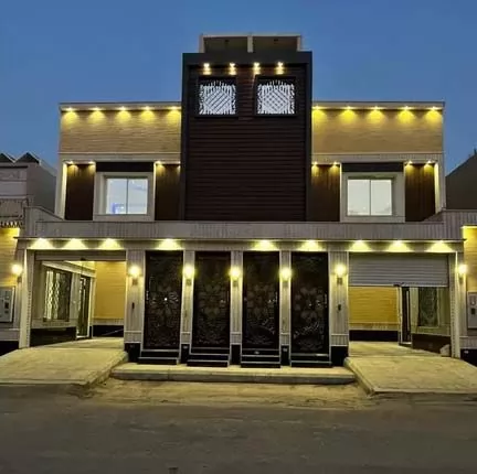 Жилой Готовая недвижимость 5+комнат для горничных Н/Ф Дуплекс  продается в Эр-Рияд #26628 - 1  image 