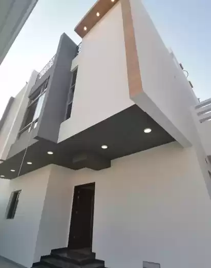 Résidentiel Propriété prête 7+ chambres U / f Villa autonome  à vendre au Riyad #26647 - 1  image 