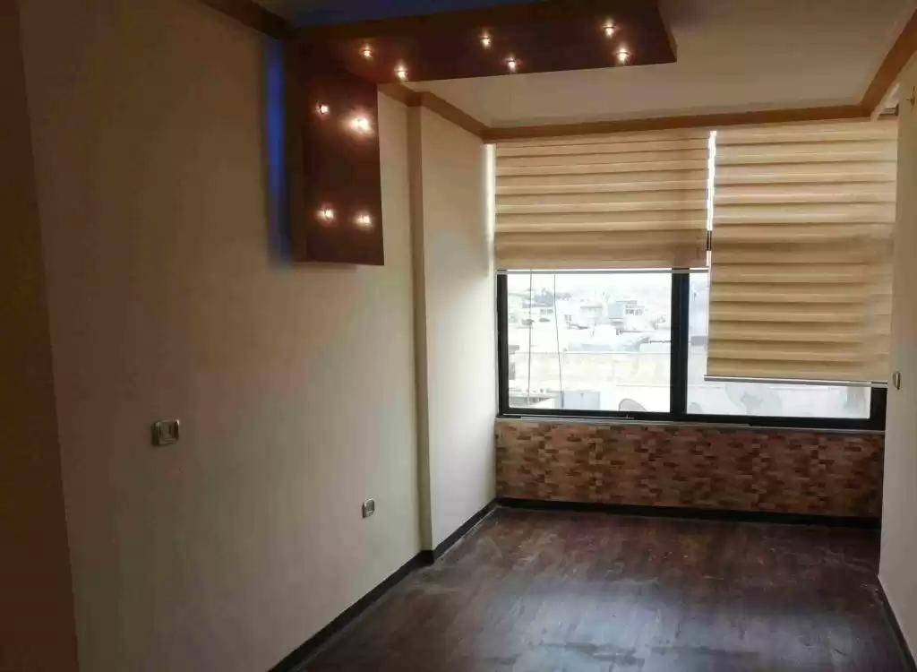 Жилой Готовая недвижимость 3 спальни Н/Ф Квартира  продается в Амман #26669 - 1  image 