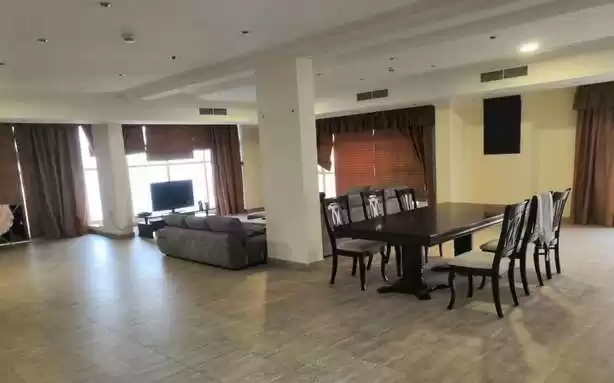 Жилой Готовая недвижимость 4 спальни Ж/Ж Квартира  в аренду в Аль-Манама #26680 - 1  image 