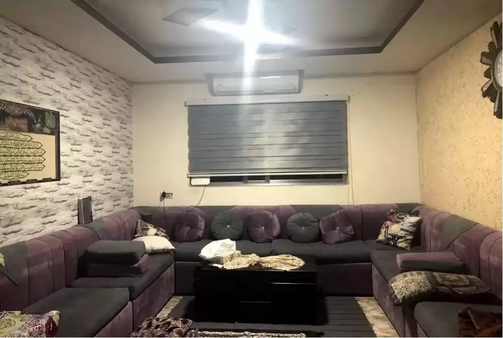 Жилой Готовая недвижимость 3 спальни Н/Ф Квартира  продается в Амман #26761 - 1  image 