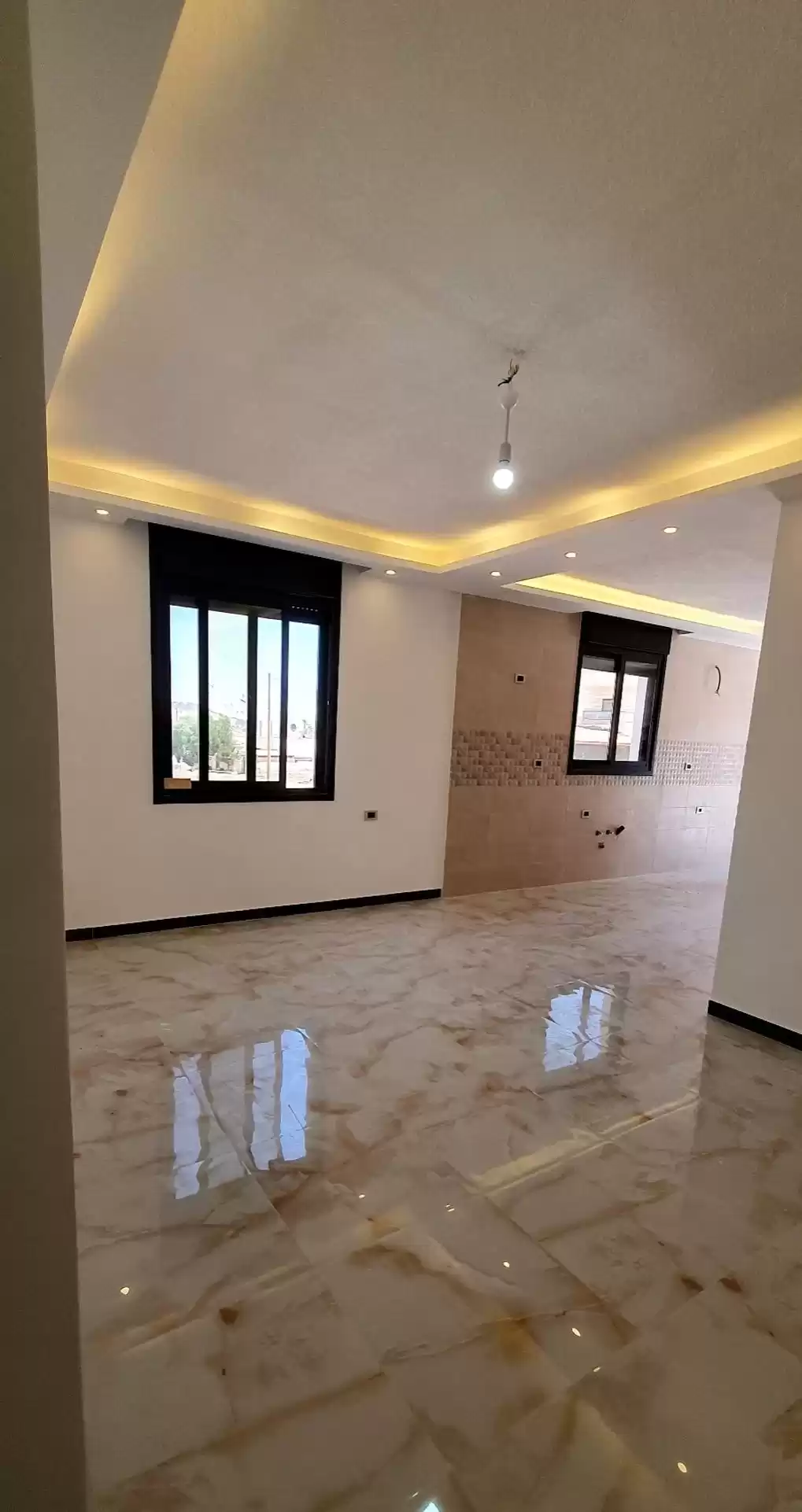 Residential Ready Property 3 Bedrooms U/F Apartment  for sale in Amman #26776 - 1  image 