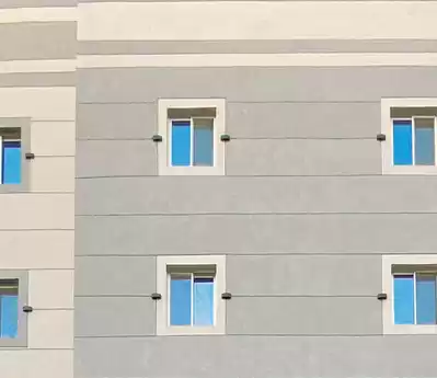 Жилой Готовая недвижимость 4+комнаты для горничных Н/Ф Квартира  продается в Эр-Рияд #26782 - 1  image 
