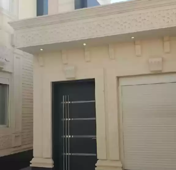 Résidentiel Propriété prête 5 + femme de chambre U / f Villa autonome  à vendre au Riyad #26800 - 1  image 