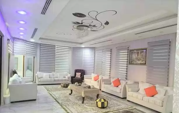 Residencial Listo Propiedad 4 + habitaciones de servicio F / F Villa Standerlone  alquiler en Al Manamah #26822 - 1  image 