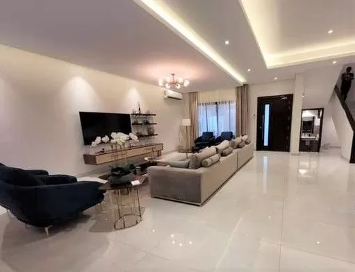 Wohn Klaar eigendom 3 + Magd Schlafzimmer F/F Alleinstehende Villa  zu verkaufen in Al-Manama #26844 - 1  image 