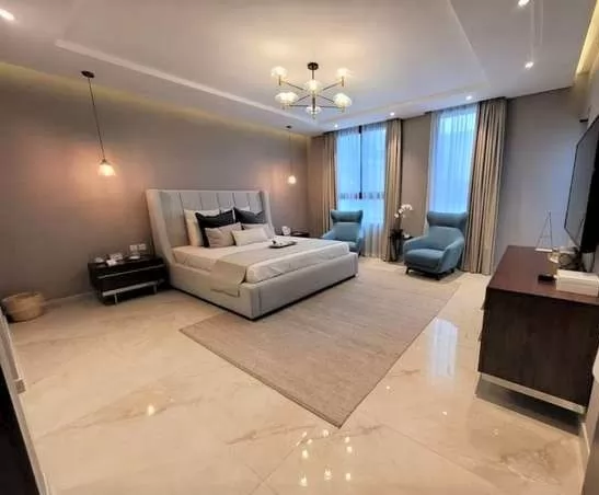yerleşim Hazır Mülk 3+hizmetçi Yatak Odası F/F Site İçinde Villa  satılık içinde Al-Manamah #26860 - 1  image 