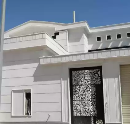 Wohn Klaar eigendom 3 Schlafzimmer U/F Alleinstehende Villa  zu verkaufen in Riad #26885 - 1  image 