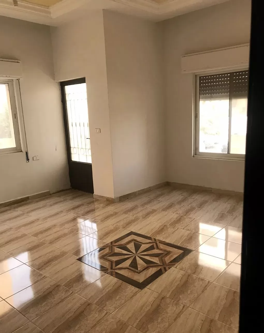 Residential Ready Property 3 Bedrooms U/F Apartment  for sale in Amman #26927 - 1  image 