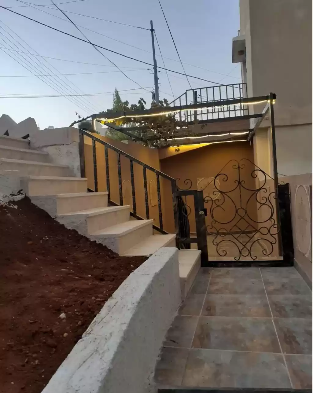 Residential Ready Property 3 Bedrooms U/F Apartment  for sale in Amman #26939 - 1  image 