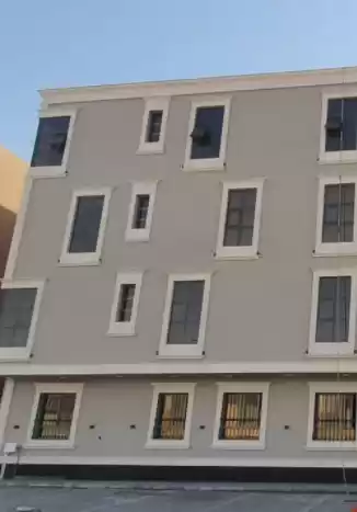 Жилой Готовая недвижимость 3 спальни Н/Ф Квартира  продается в Эр-Рияд #26955 - 1  image 