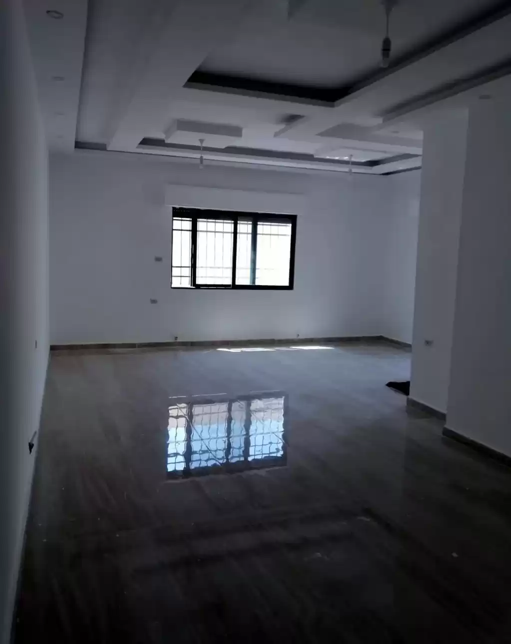 Жилой Готовая недвижимость 3 спальни Н/Ф Квартира  продается в Амман #26963 - 1  image 