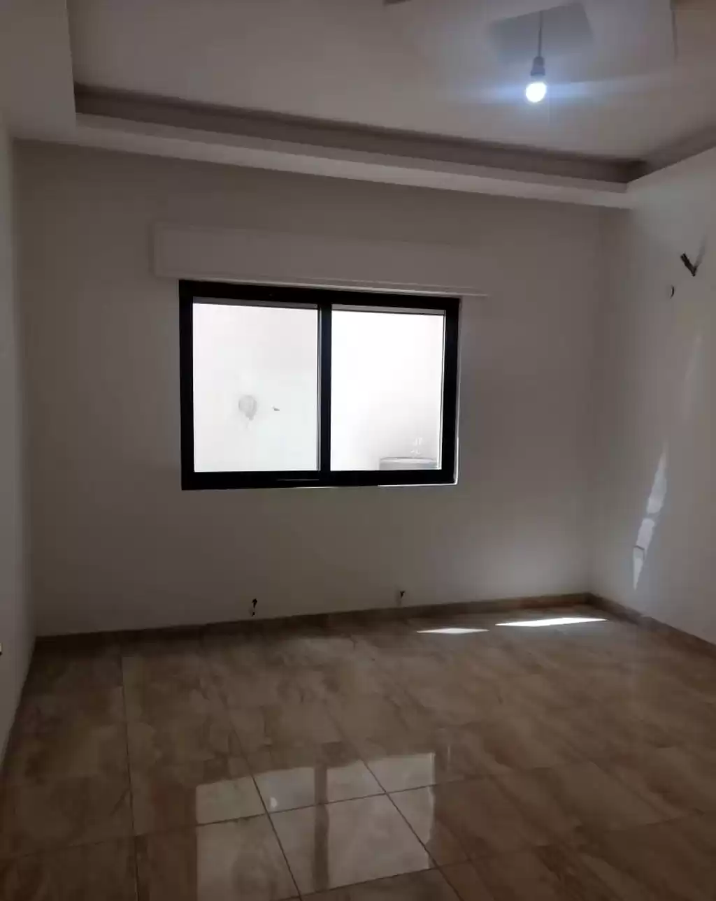 Residential Ready Property 3 Bedrooms U/F Apartment  for sale in Amman #26967 - 1  image 