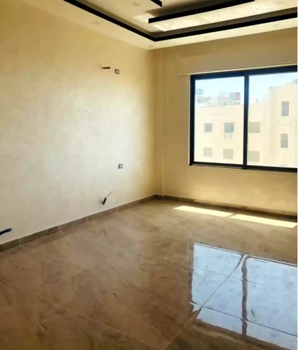 Жилой Готовая недвижимость 3 спальни Н/Ф Квартира  продается в Амман #26977 - 1  image 