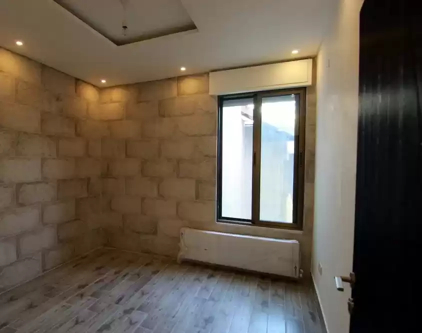Жилой Готовая недвижимость 3 спальни Н/Ф Квартира  продается в Амман #27080 - 1  image 